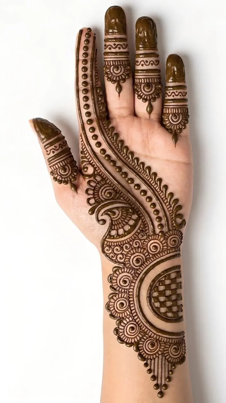 Stylish Arabic Mehndi Design #33