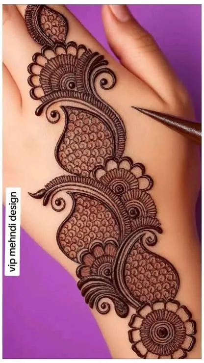 Intricate Arabic Mehndi Design #38
