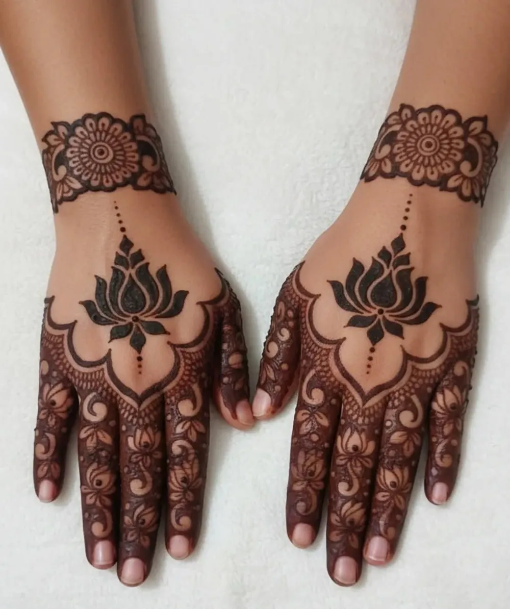 Graceful Arabic Mehndi Design #57