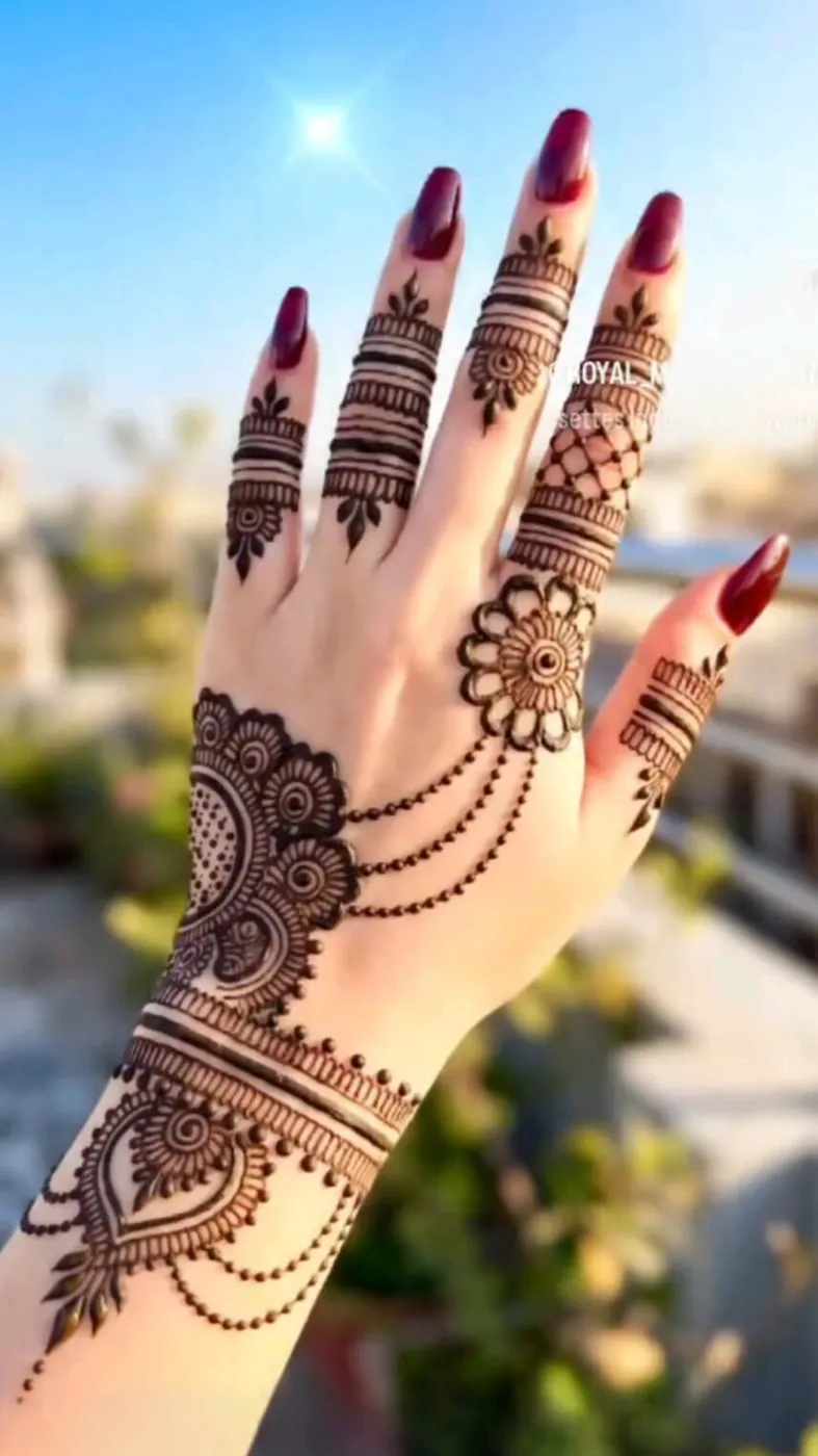 Classic Arabic Mehndi Design #62