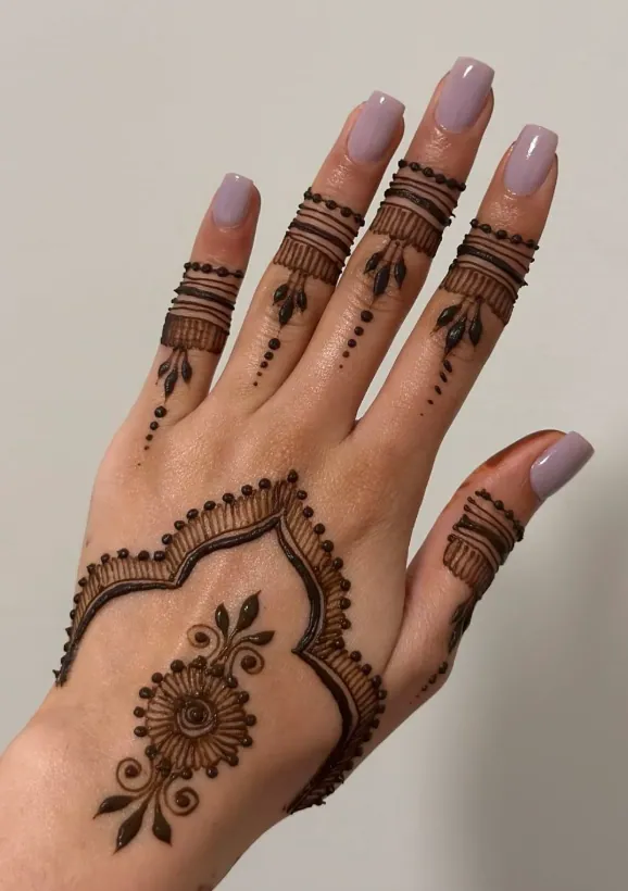 Graceful Arabic Mehndi Design #77