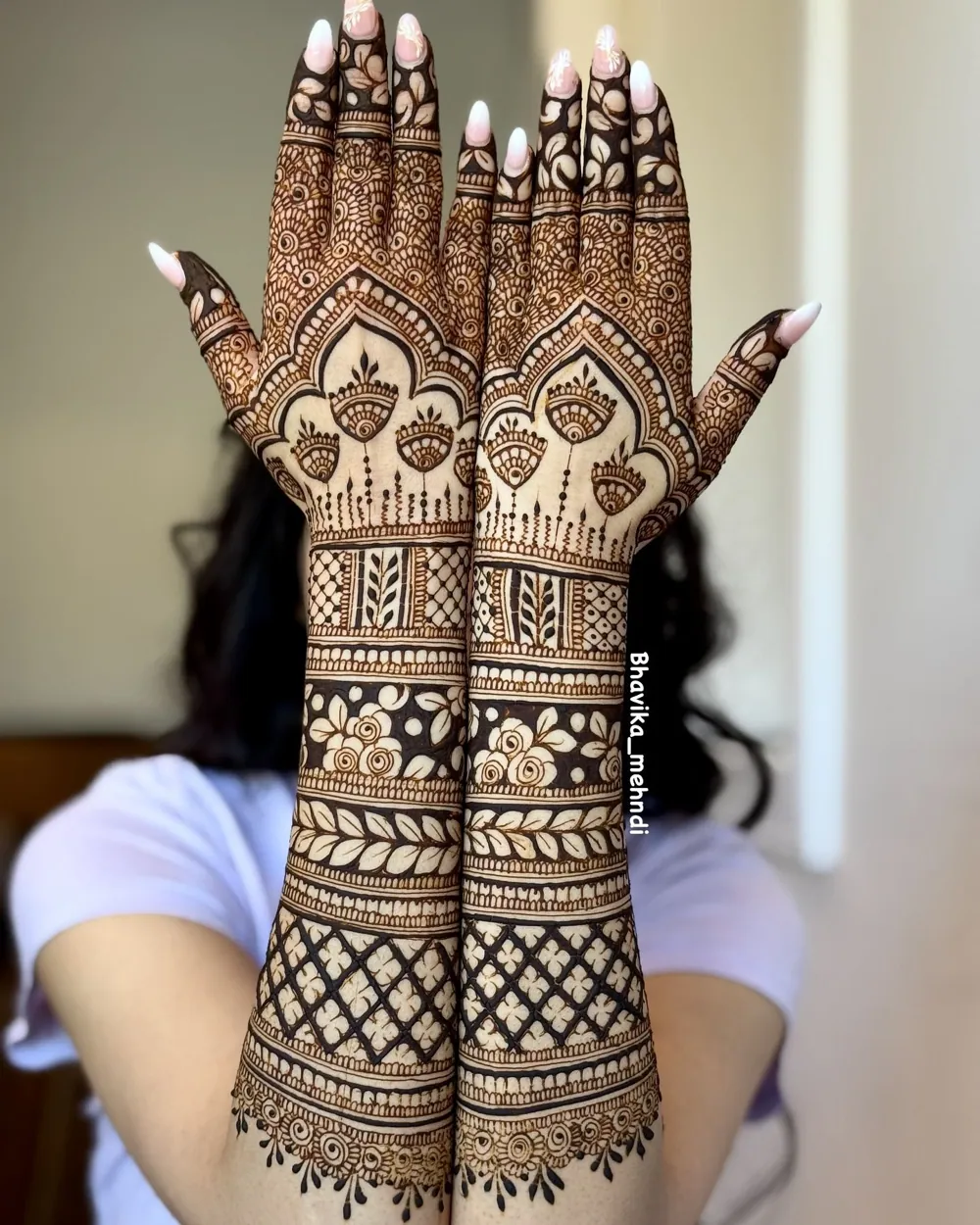 Latest Bridal Mehndi Design #15
