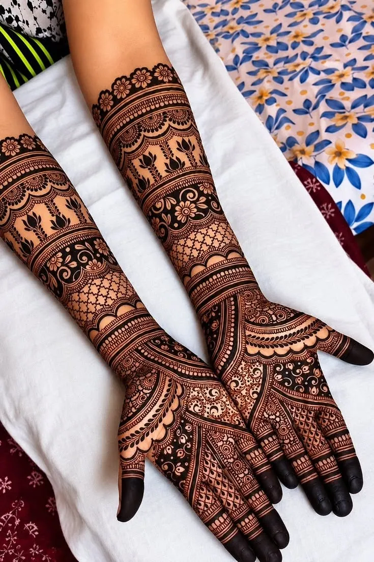 Stylish Bridal Mehndi Design #23