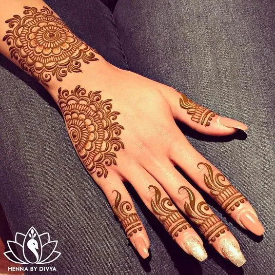 Beautiful Simple Mehndi Design #154