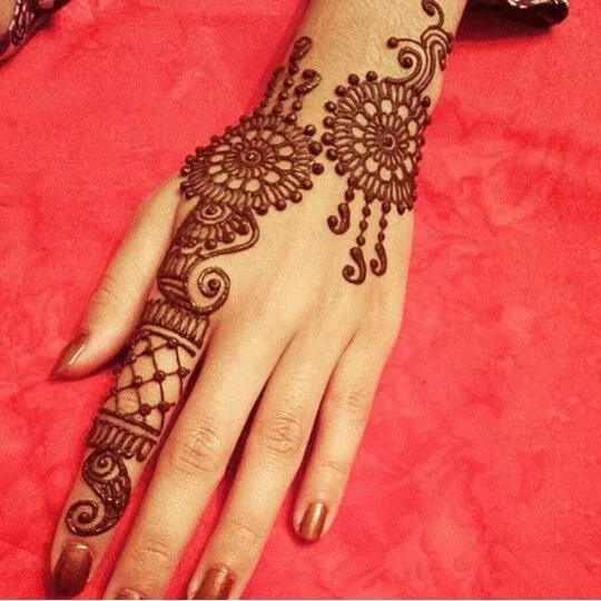 Modern Simple Mehndi Design #161