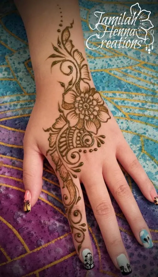 Trendy Simple Mehndi Design #176