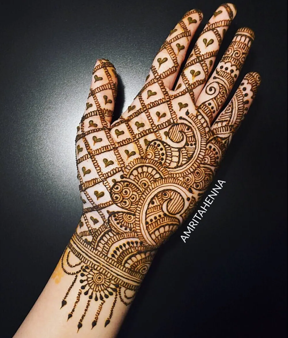 Modern Simple Mehndi Design #231