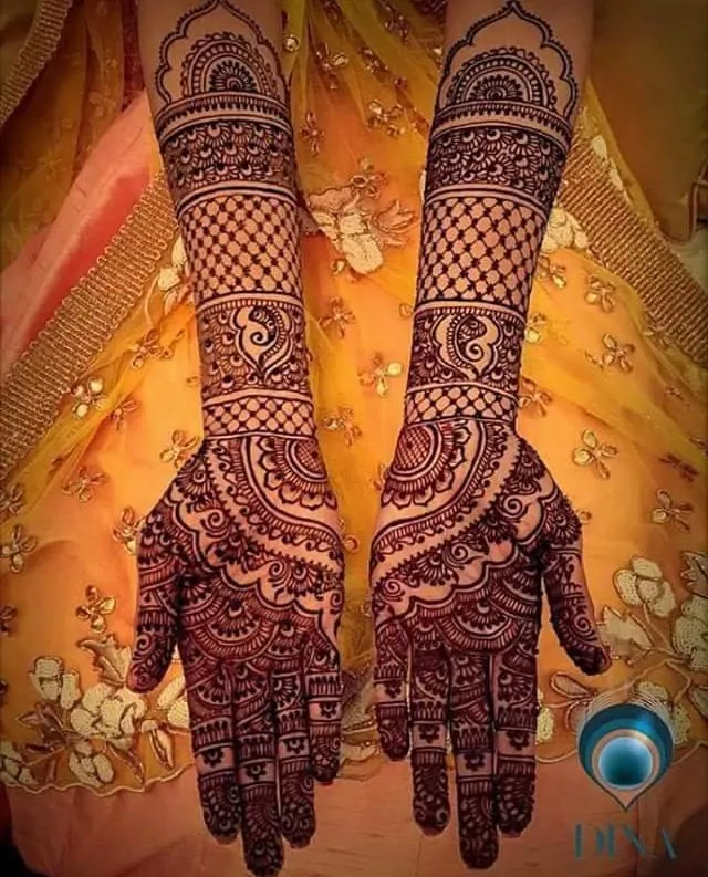 Stylish Simple Mehndi Design #313