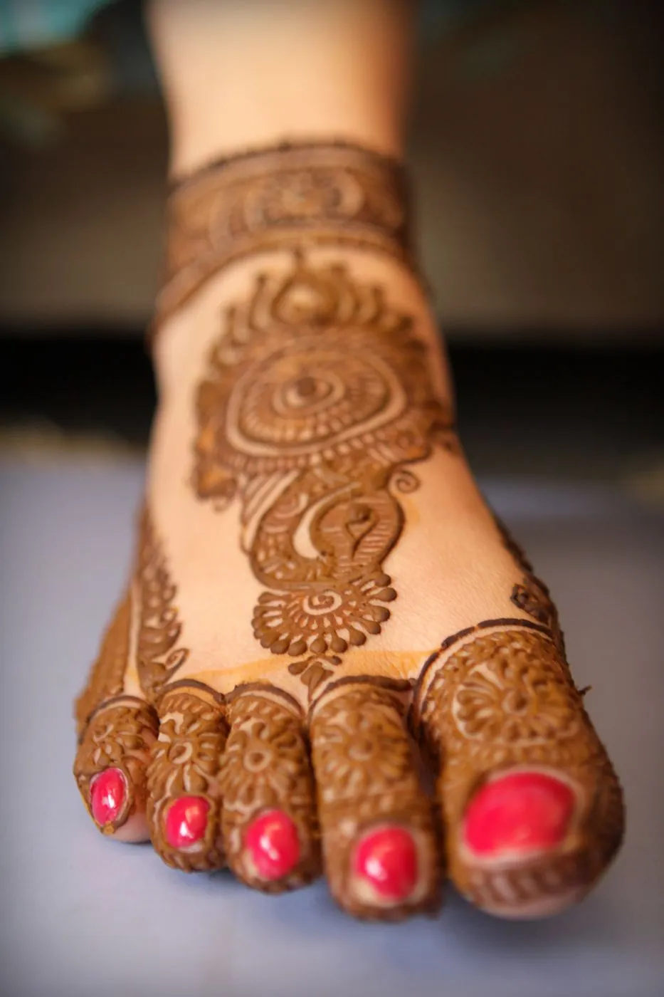 Charming Simple Mehndi Design #329