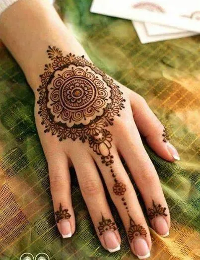 Latest Simple Mehndi Design #345