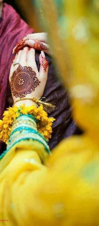 Graceful Simple Mehndi Design #367