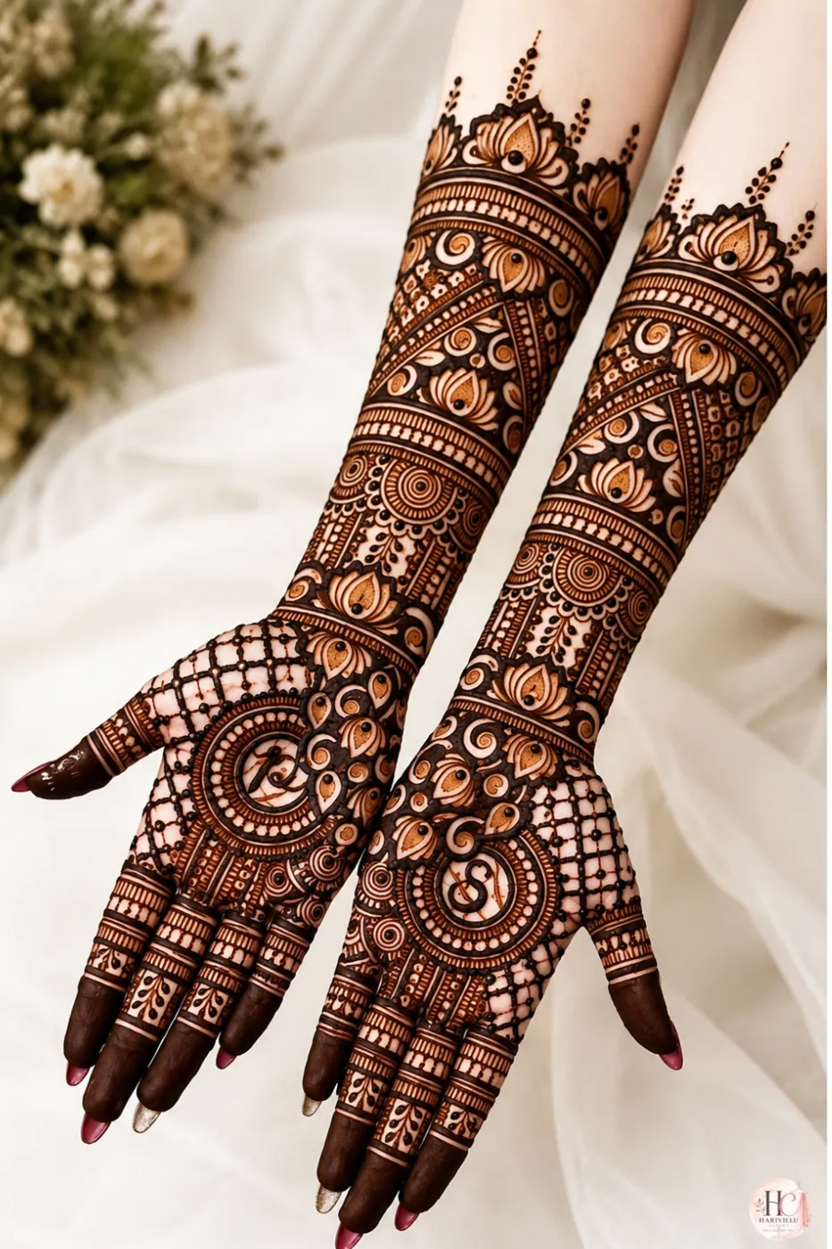 Intricate Simple Mehndi Design #78